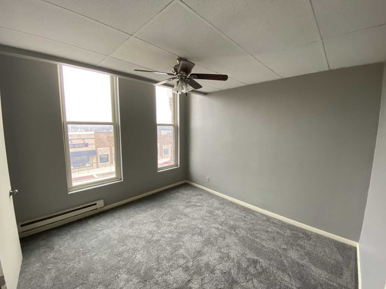 1018 1/2 7th Ave #2 - Photo 2 of 24