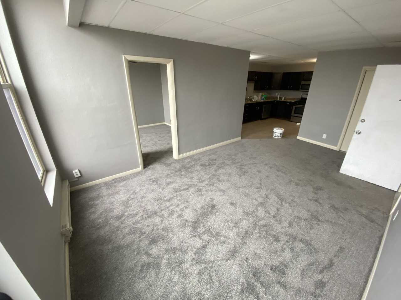 1018 1/2 7th Ave #2 - Photo 6 of 24