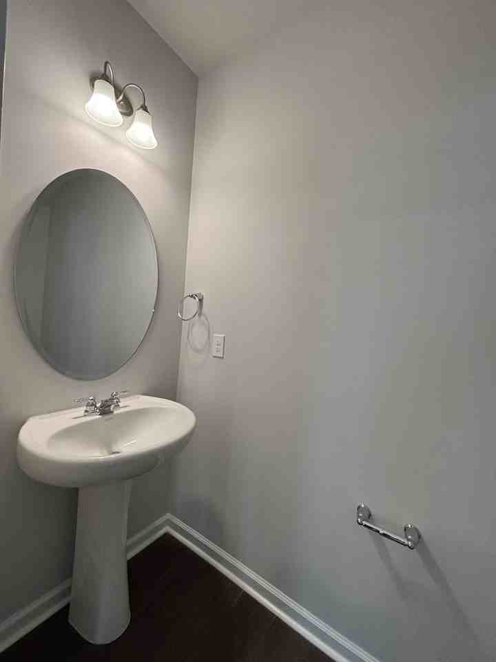 525 Hanover Shore Ln #1 - Photo 7 of 32