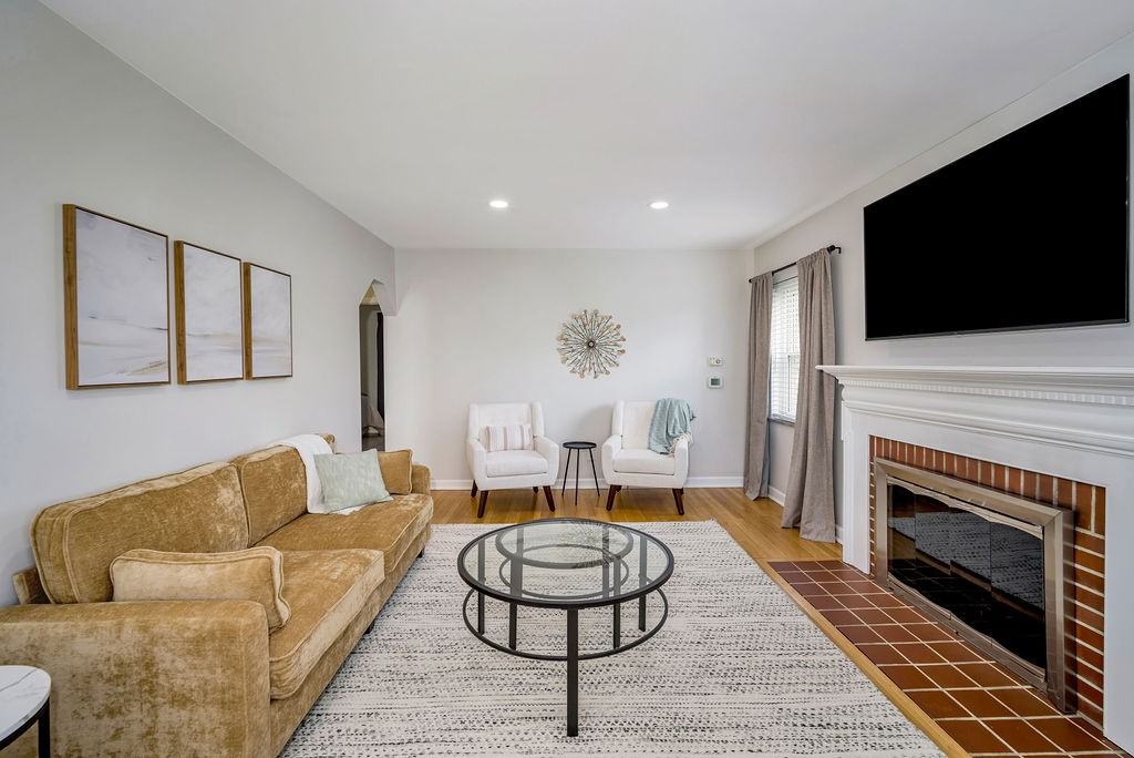 1128 Exter Dr #1 - Photo 7 of 37