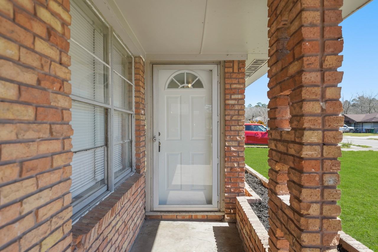 9315 Laura Koppe Rd #1 - Photo 4 of 26