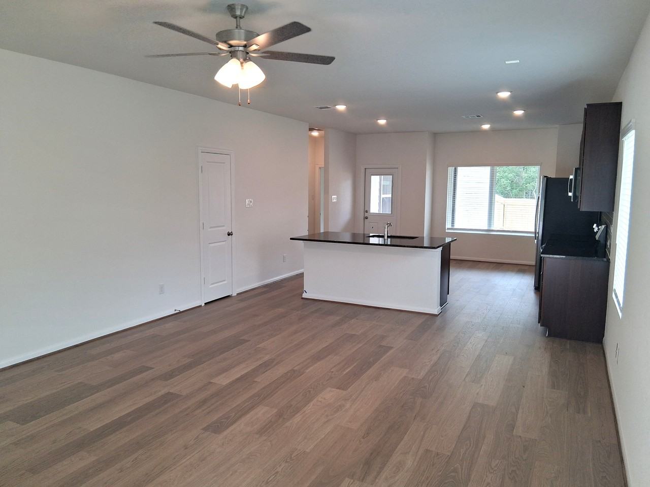 253 Villars Dr #1 - Photo 2 of 29