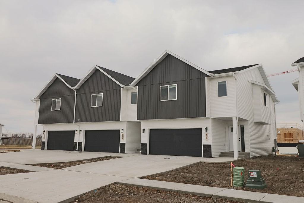 6181 24th Street South #1 - Photo 3 of 20