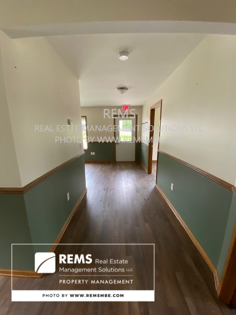 146 Eagle Street #1 - Photo 3 of 11