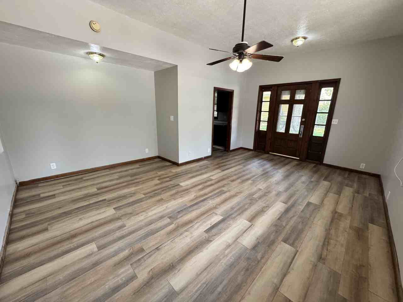 113 Sycamore Street #DOWN - Photo 2 of 7