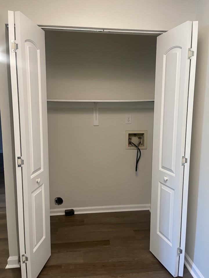 502 Mystic Drive #B - Photo 6 of 11