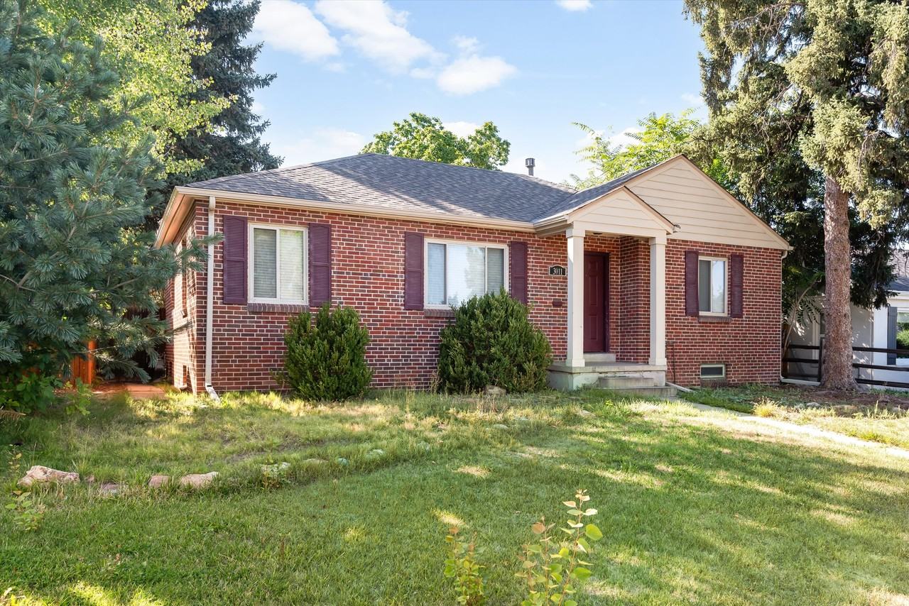 3011 Dexter St - Photo 2 of 34