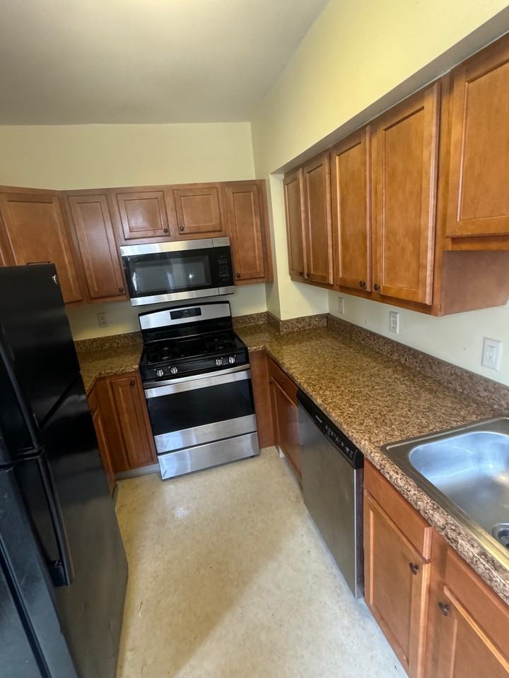 2811 Neeld Avenue #1 - Photo 7 of 8