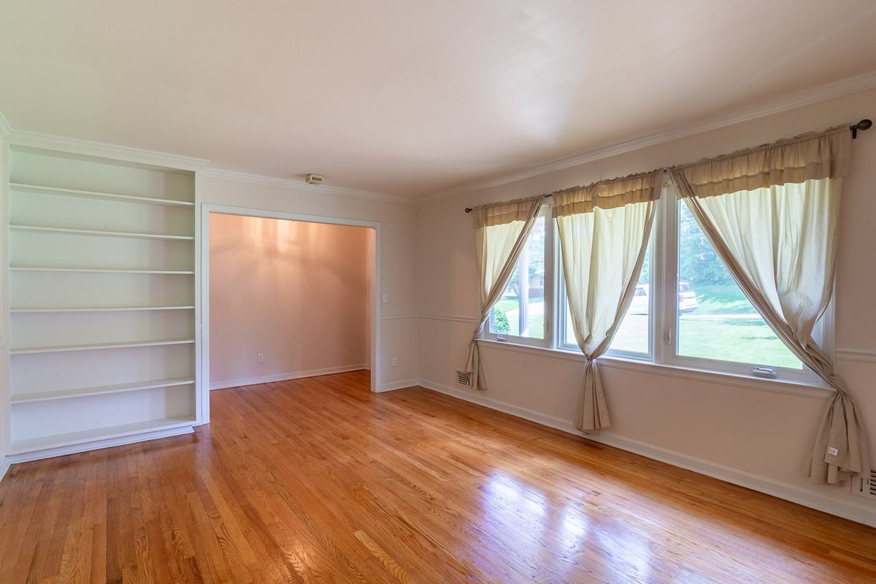 3003 Stratford Dr #1 - Photo 2 of 11