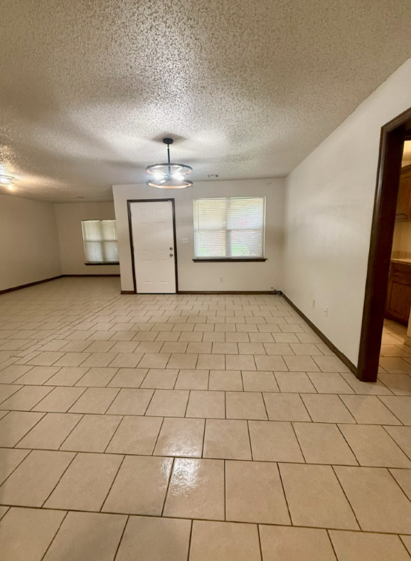 952 Northwest 6th Street #1 - Photo 4 of 14