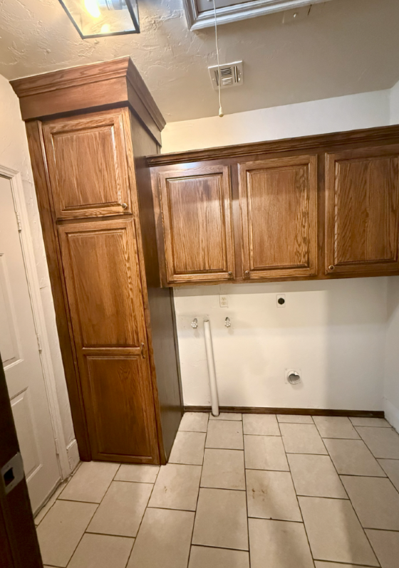 952 Northwest 6th Street #1 - Photo 6 of 14