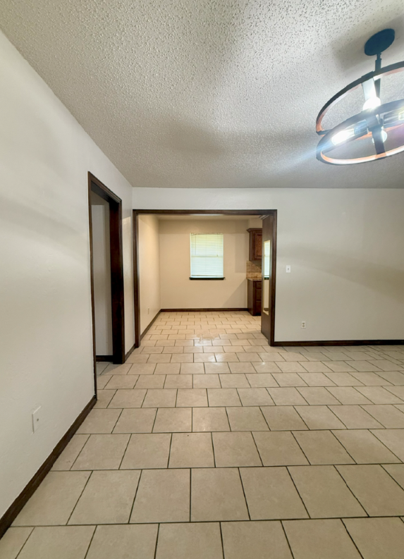 952 Northwest 6th Street #1 - Photo 7 of 14