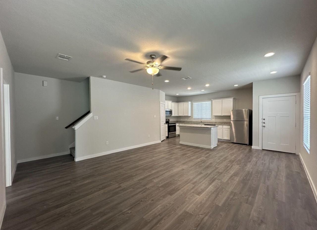 13307 Rowdy Cove #2 - Photo 5 of 12