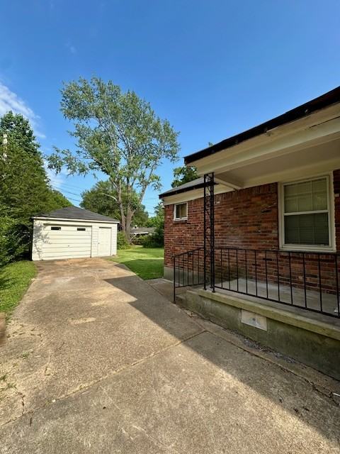 1654 Ivy Road #1 - Photo 3 of 30