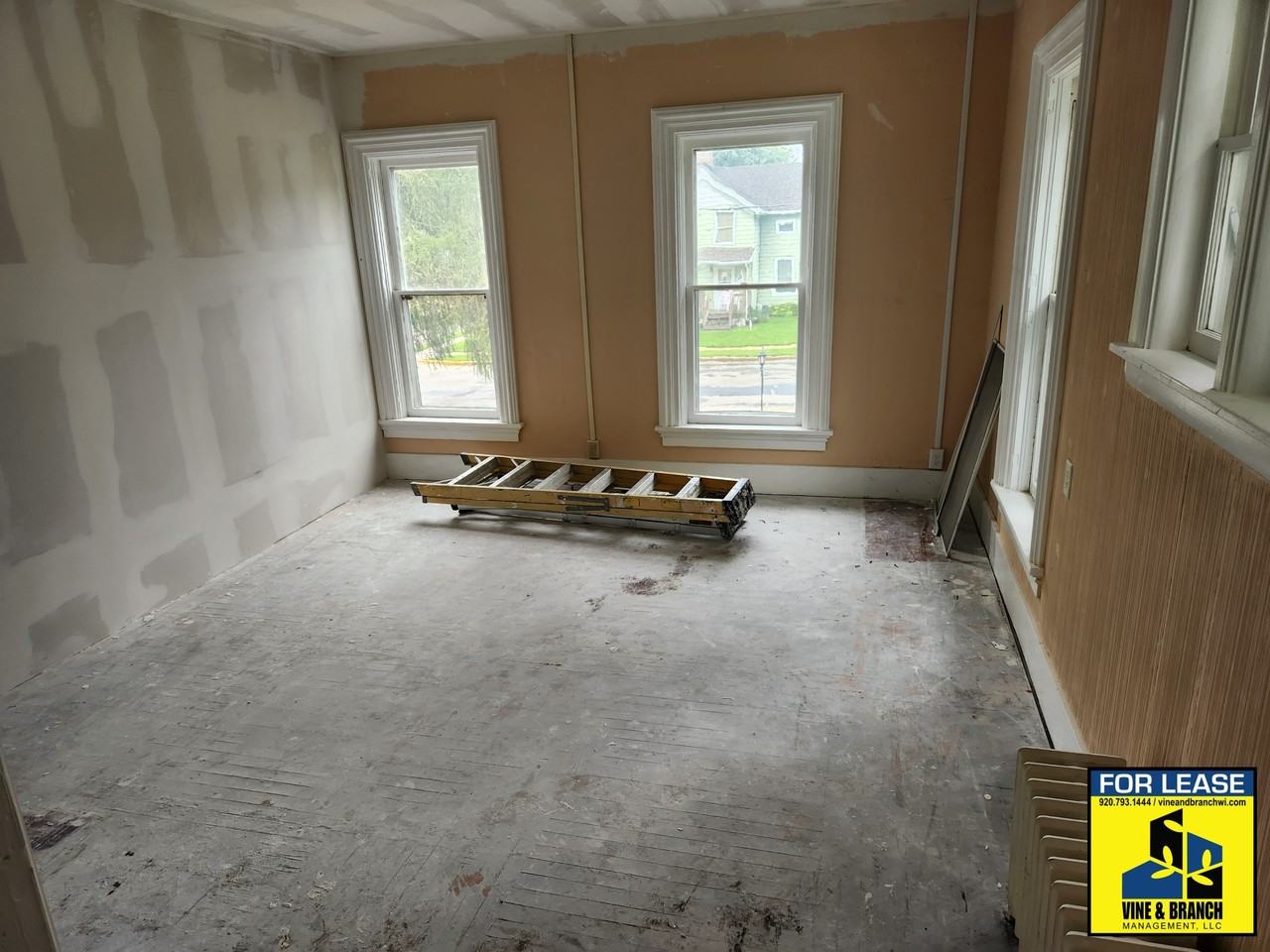 312 South College Avenue - Photo 4 of 10