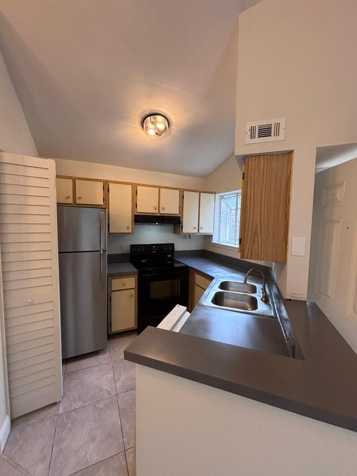 1964 Lake Atrium Circle #1 - Photo 2 of 24