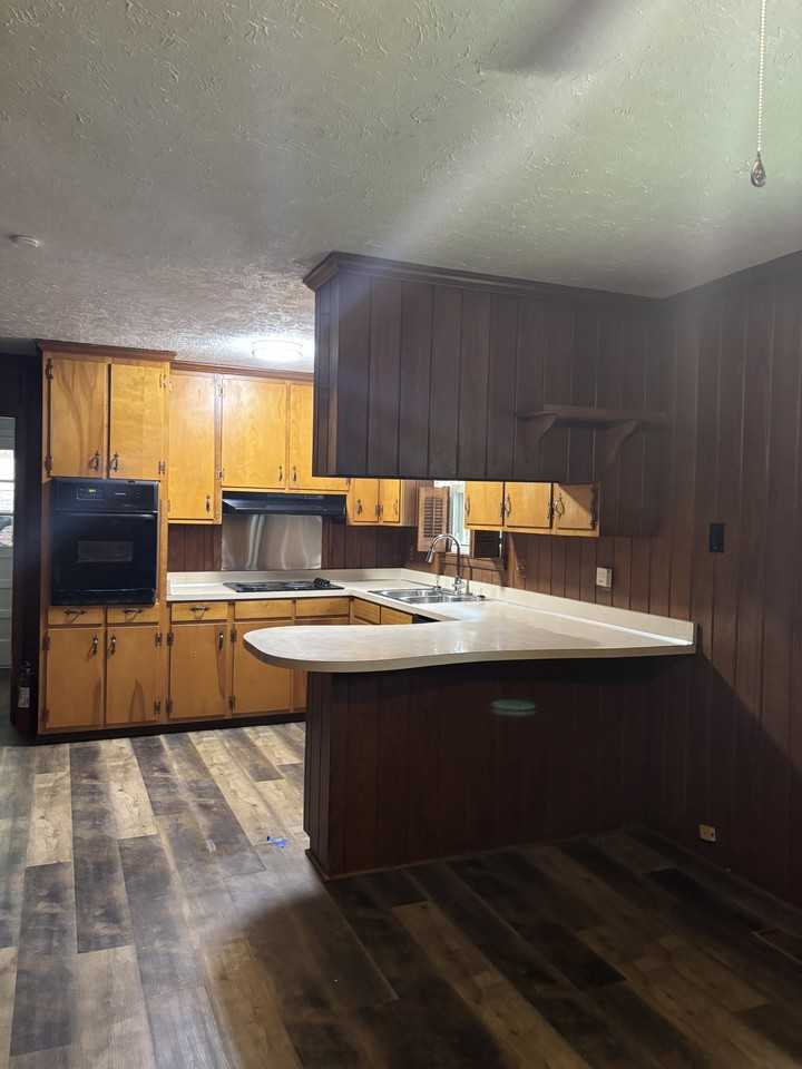 1919 Robinhood Rd #1 - Photo 2 of 10