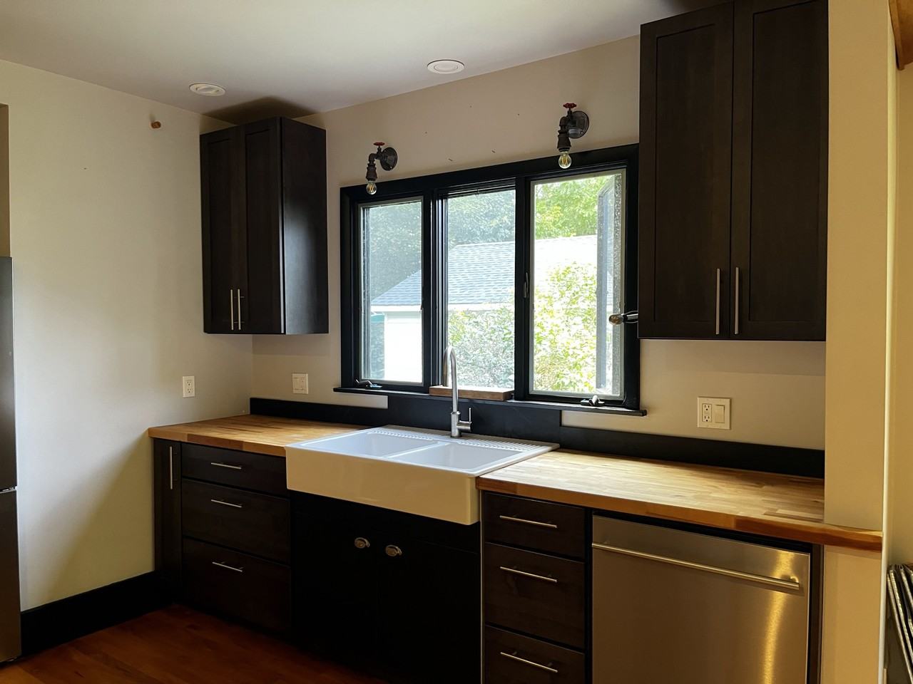 12 Bank Street #1 - Photo 5 of 10