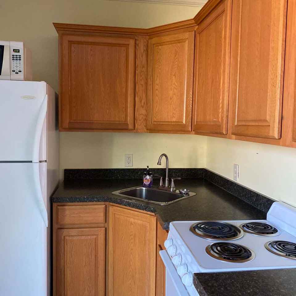 217 W Washington St #A - Photo 3 of 6