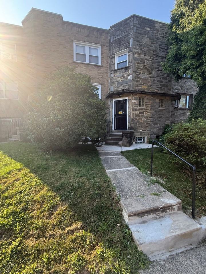 502 South Pleasant Place #2 - Photo 6 of 13