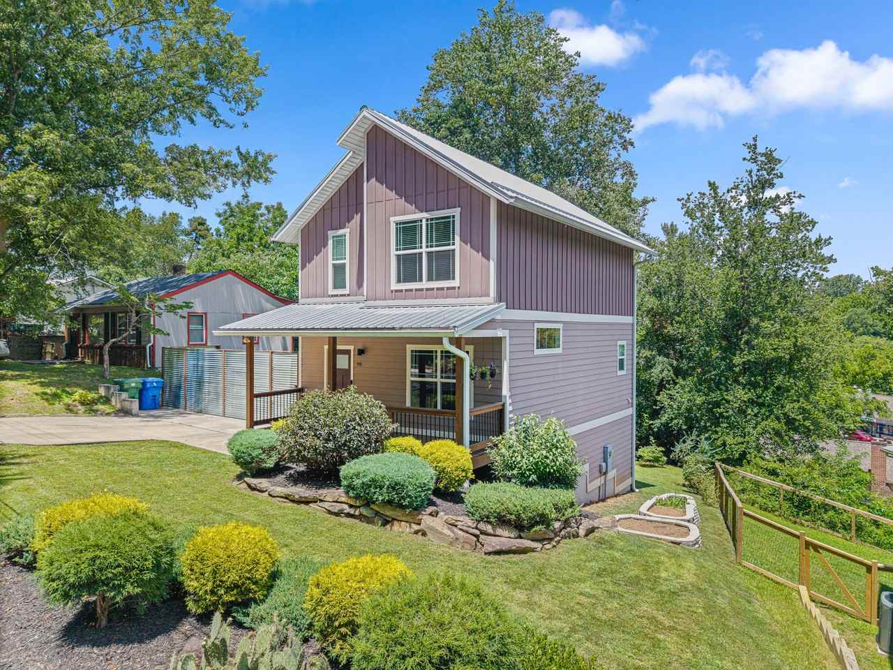 98 Stewart St #1 - Photo 2 of 49