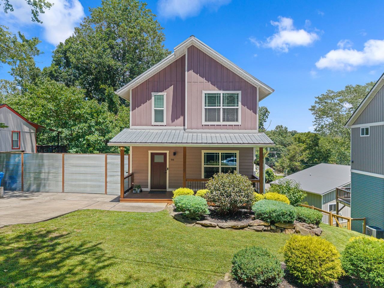 98 Stewart St #1 - Photo 3 of 49