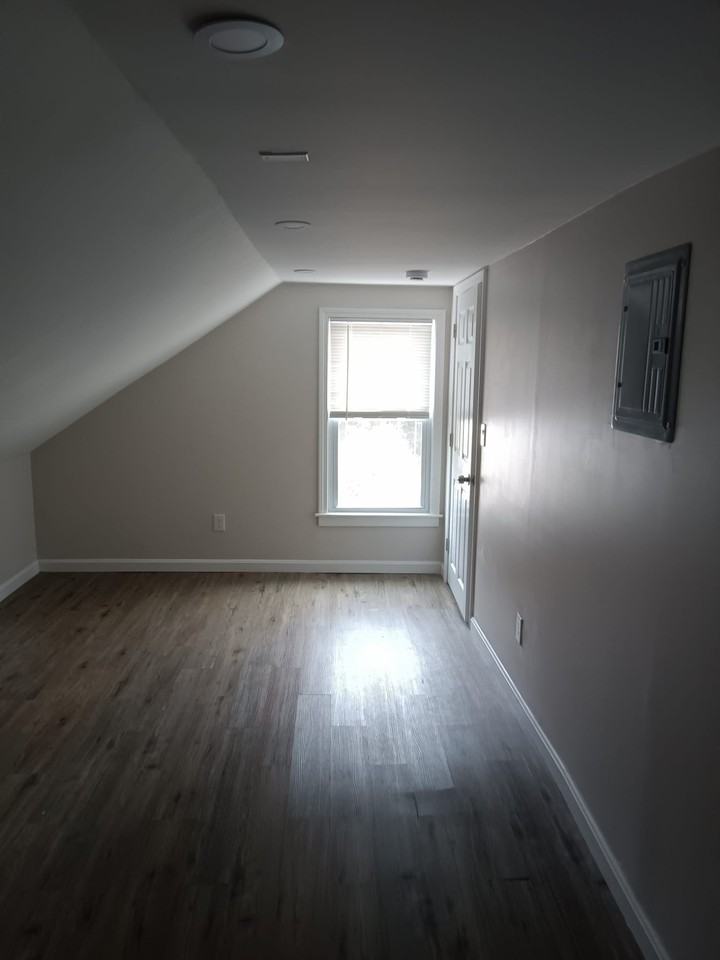 505 Washington St #6 - Photo 2 of 7
