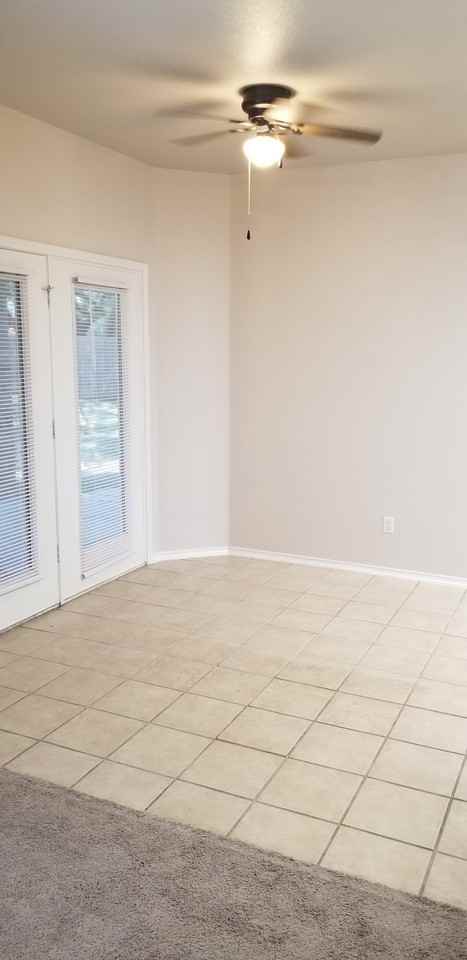 619 Rolling Hills Dr #1 - Photo 5 of 26