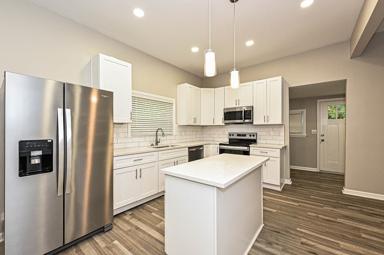 117 W Henderson St #1 - Photo 4 of 19