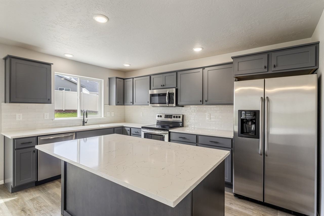 3985 E Jamestown Dr #1 - Photo 2 of 22