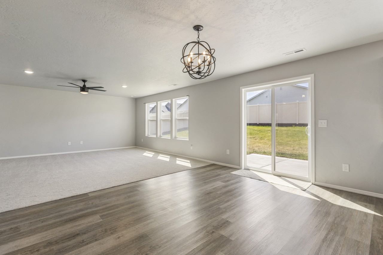 3985 E Jamestown Dr #1 - Photo 3 of 22