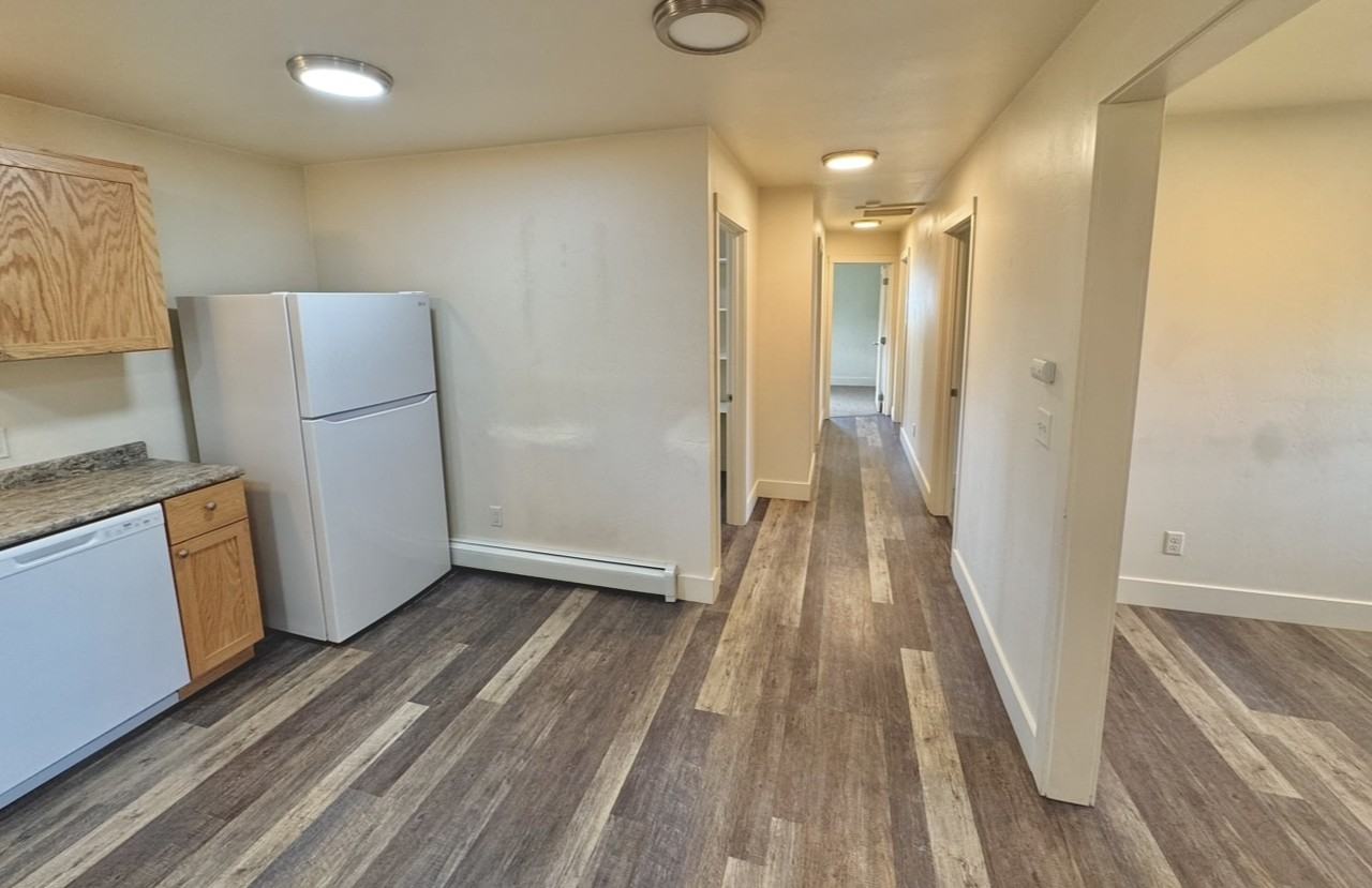 618 S 11th Ave #A - Photo 4 of 17