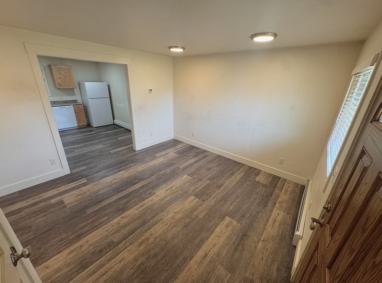 618 S 11th Ave #A - Photo 6 of 17