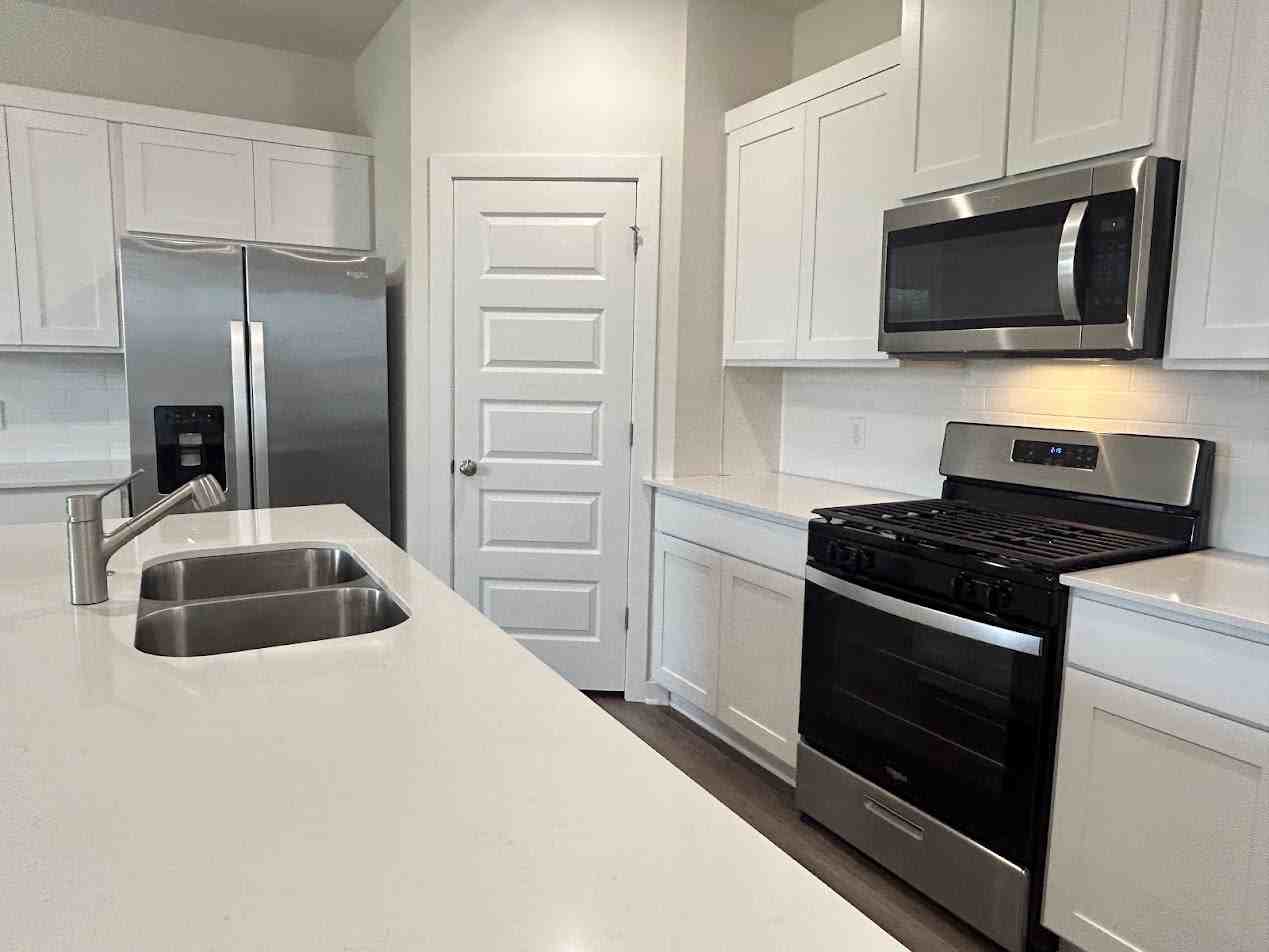 4825 W Triangle St #1 - Photo 2 of 17