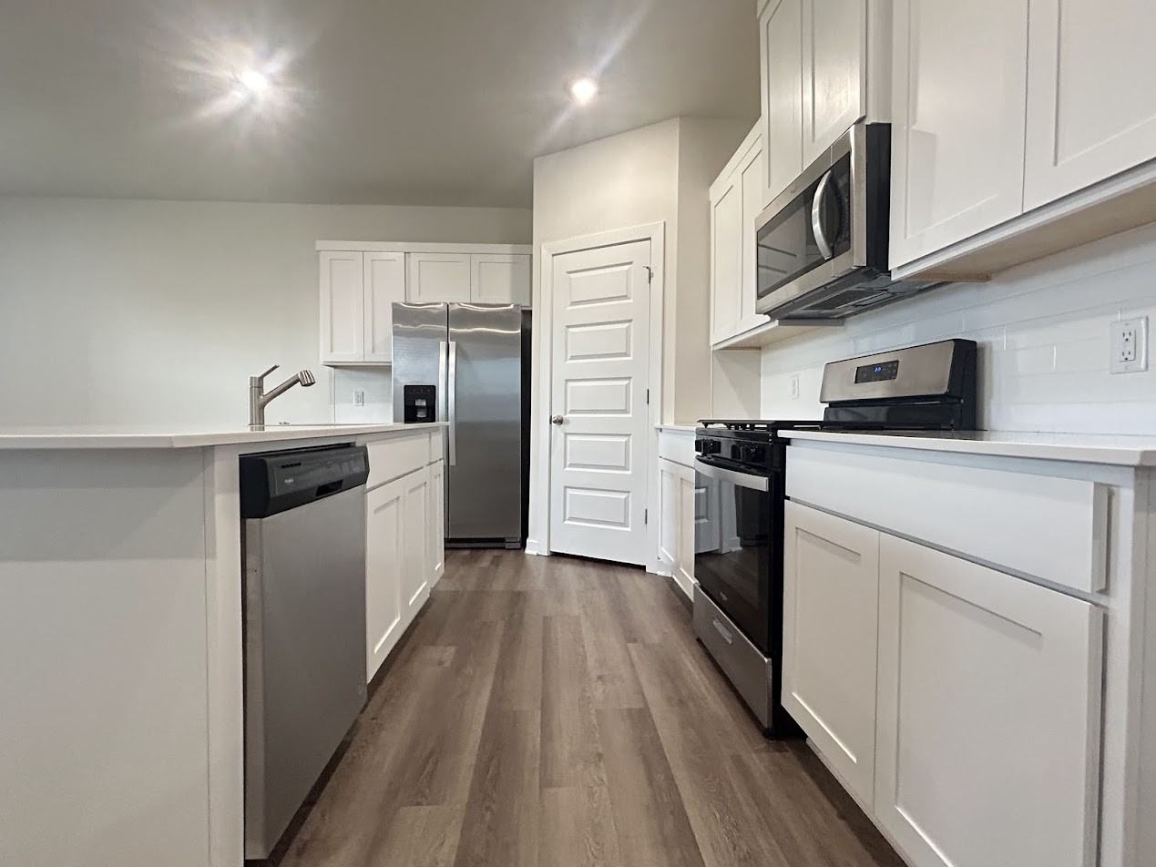 4825 W Triangle St #1 - Photo 3 of 17