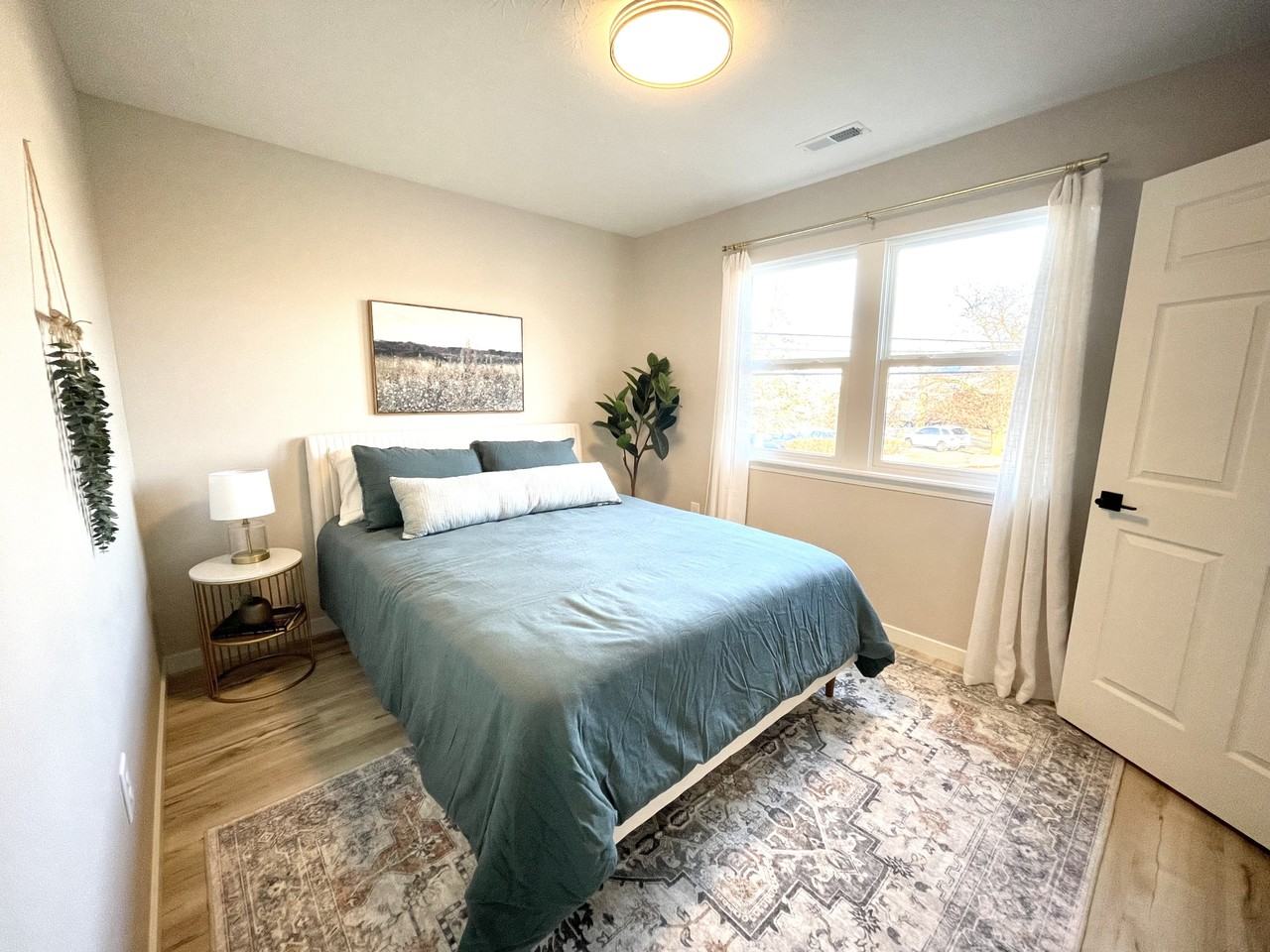 602 602 Marsha CourtApt. 17 #17 - Photo 6 of 10