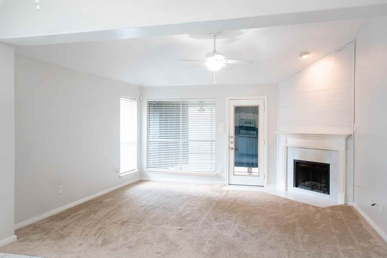 1722 Red Oak Ter #1 - Photo 3 of 11