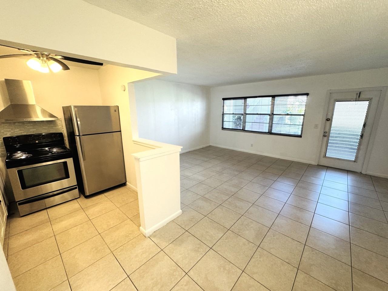 138 Fanshaw I #D - Photo 3 of 20