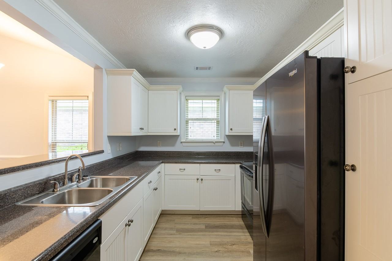 310 Connor Circle #1 - Photo 3 of 11