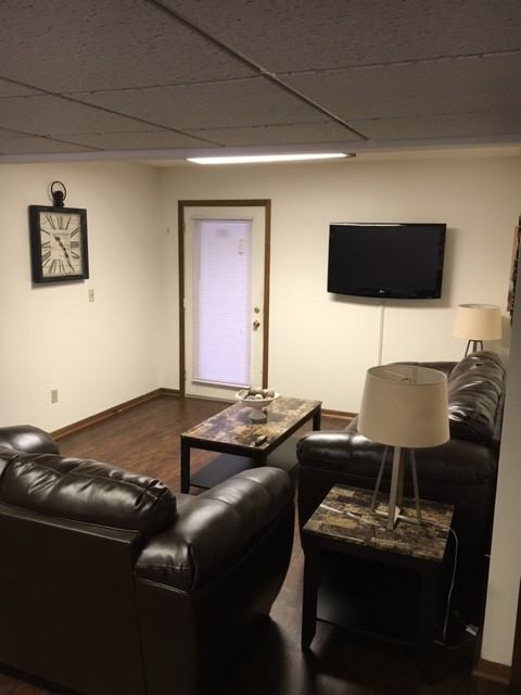 1306 1306 N Lincoln Atrium - Photo 6 of 18