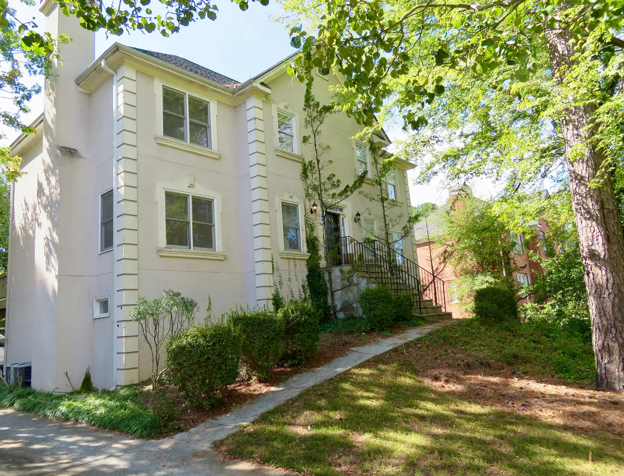 622 Corbin Lake Court #622 - Photo 2 of 2