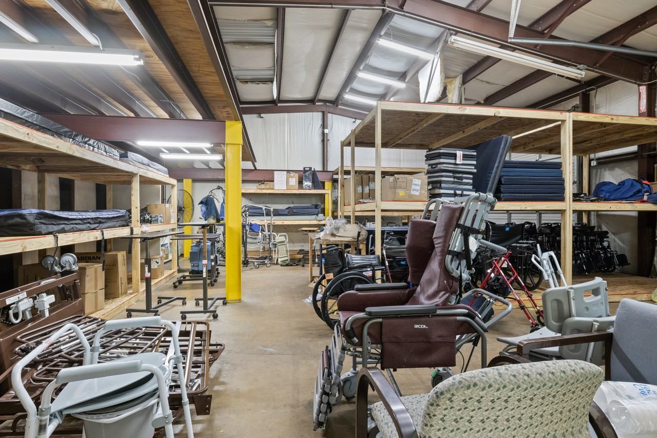 1432 West 16th Street #1 - Photo 7 of 10