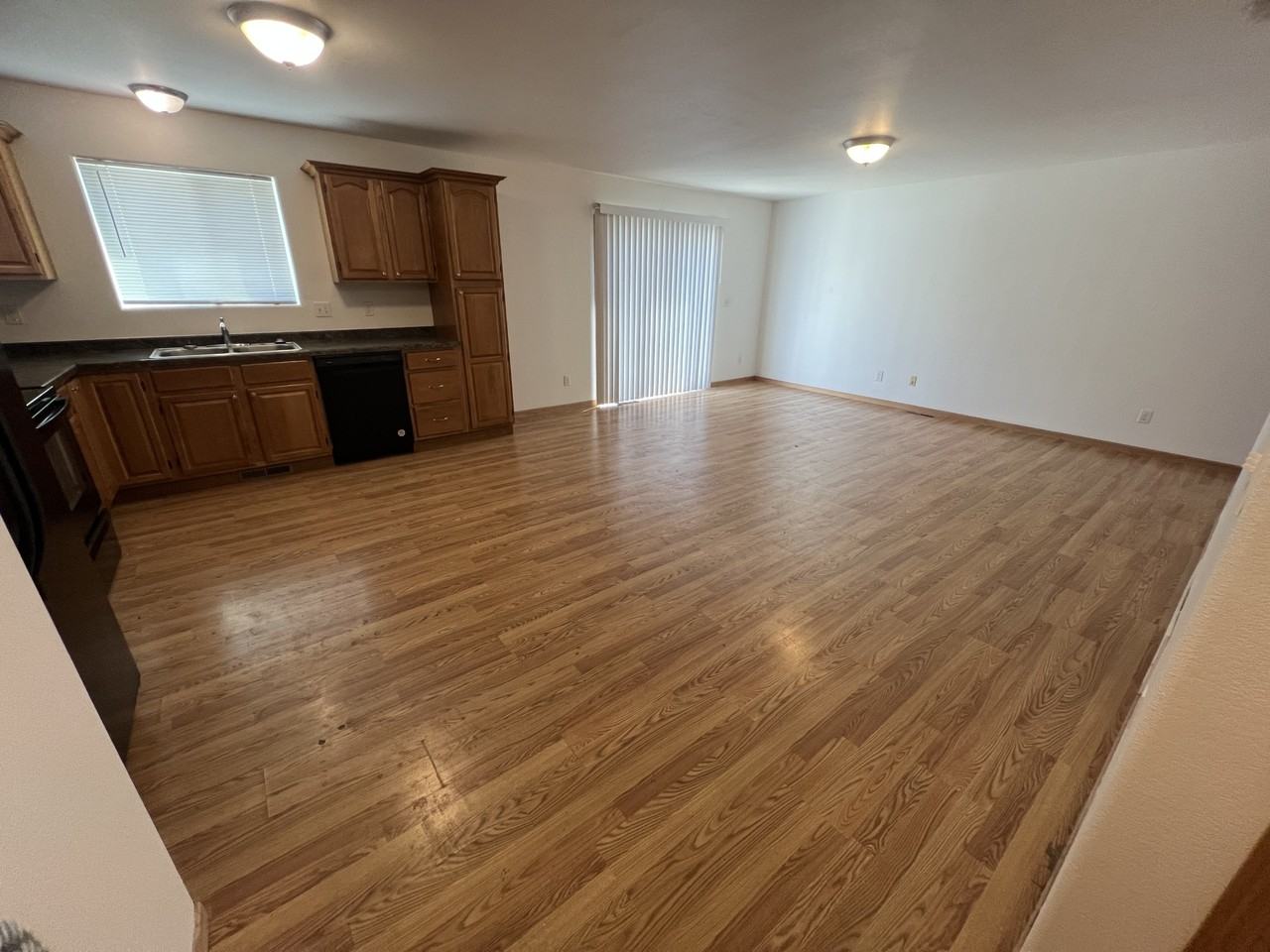 4272 51 Street South #1 - Photo 6 of 18