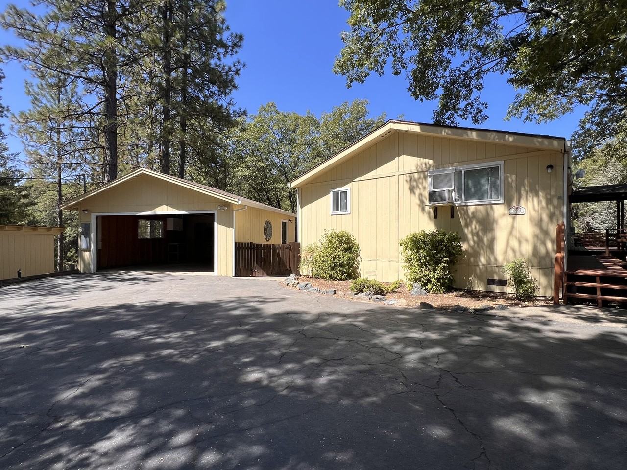17093 Cobblestone Ln #1 - Photo 2 of 38