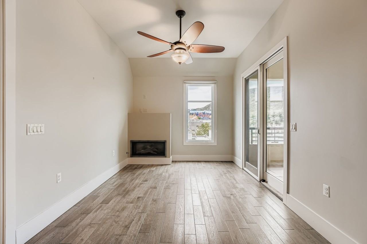 701 12th St - Photo 2 of 16