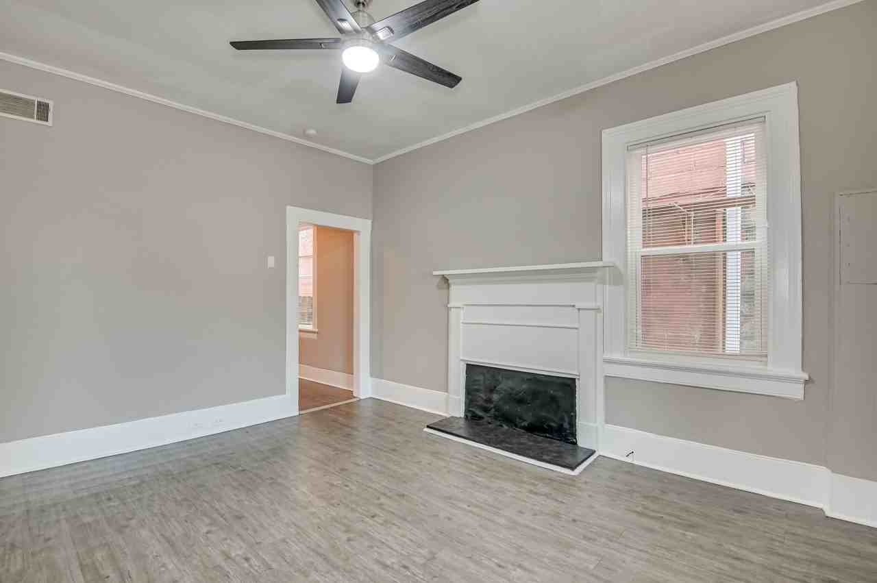 262 Walker St #B - Photo 6 of 20