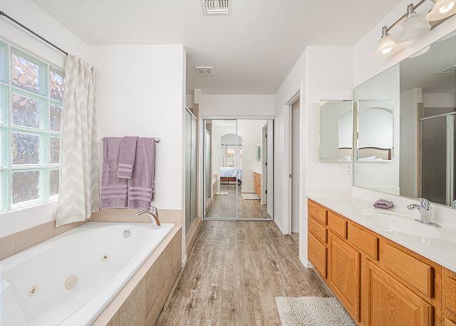 2459 North Ridge Avenue #1 - Photo 3 of 16