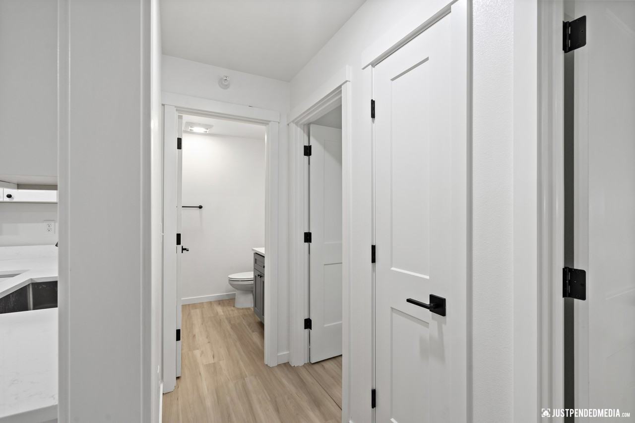 12348 Lake St #12348B4 - Photo 6 of 18