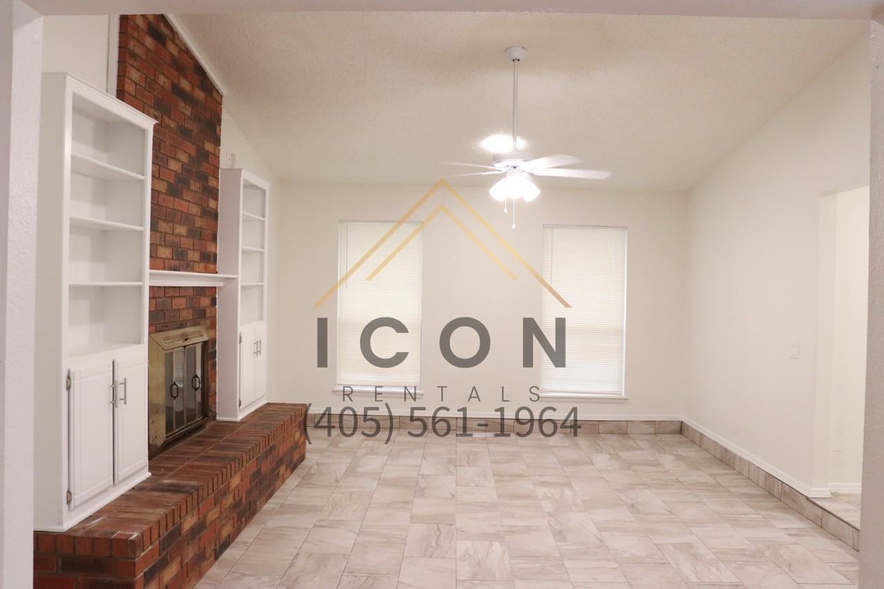 744 Royal Ln #1 - Photo 4 of 22