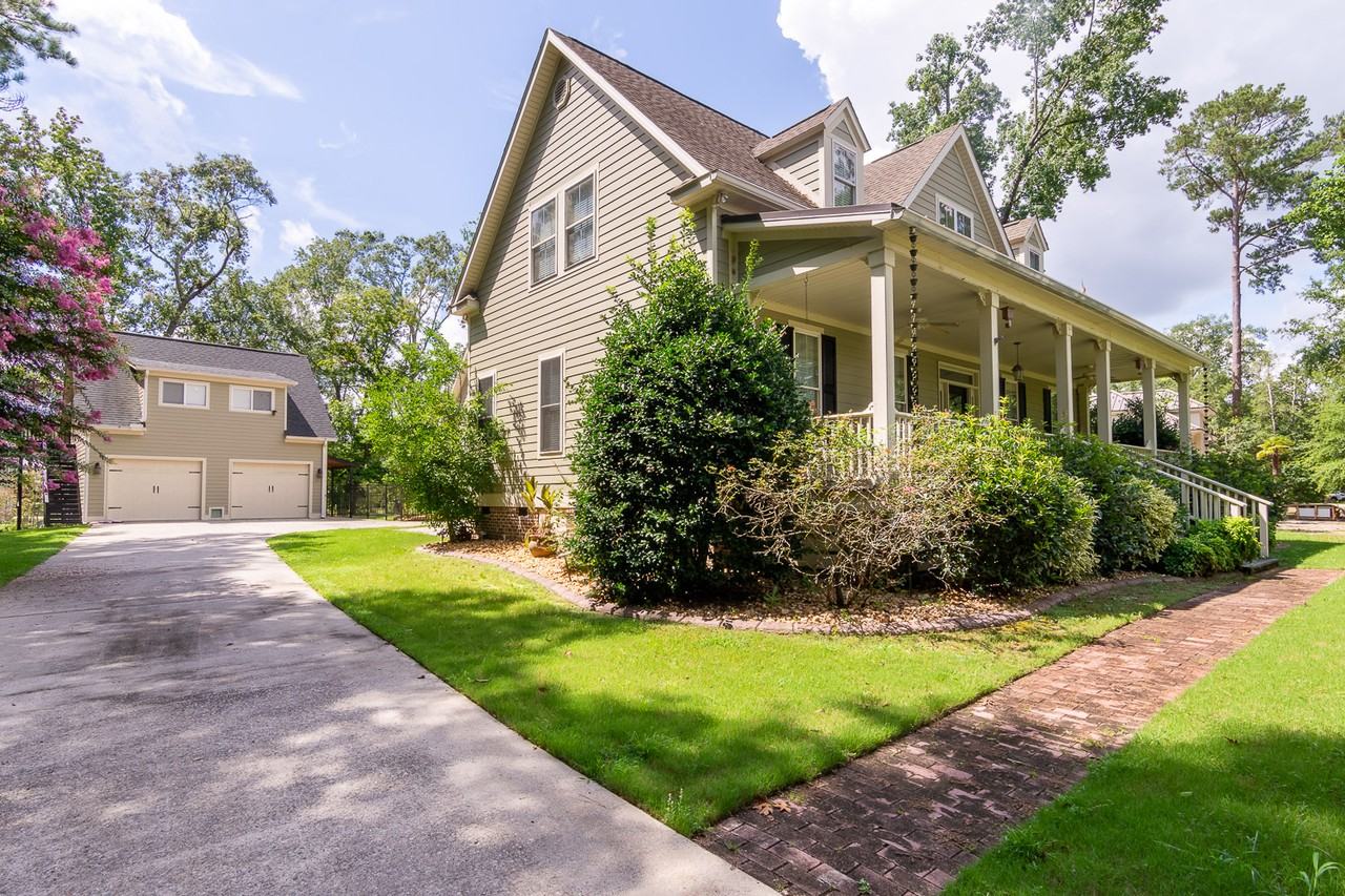 202 Lagoon Drive #1 - Photo 3 of 49